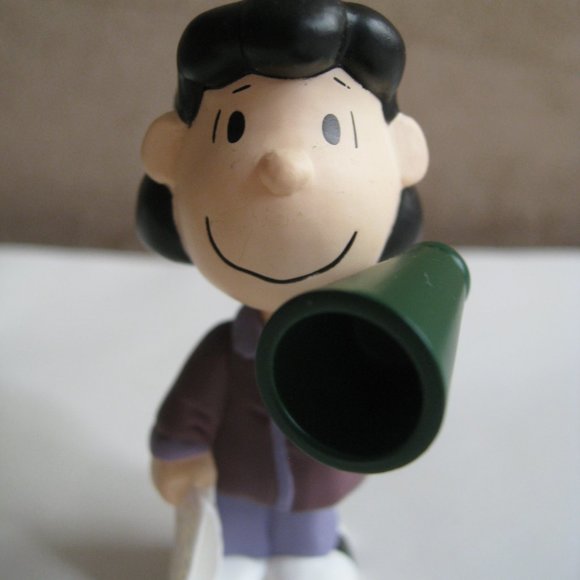 Hallmark Keepsake 2 Peanuts Christmas Ornaments - Lucy & Charlie Brown 2000 - Picture 8 of 12